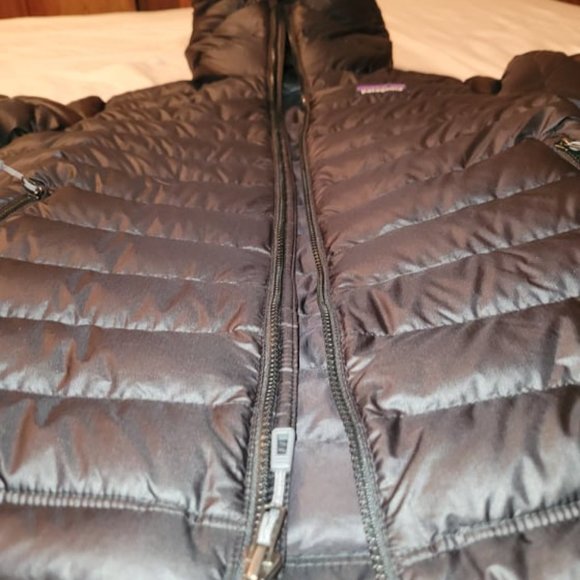 Patagonia Down Sweater Hoodie - Men's - Black (New Without Tags) - Picture 5 of 6